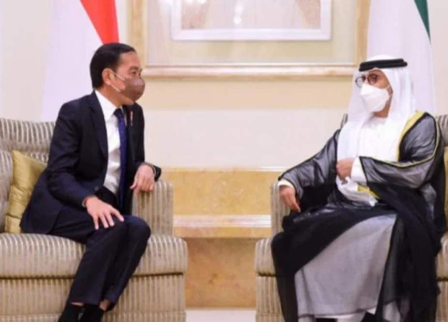 Menteri-Energi-dan-Infrastruktur-Uni-Emirat-Arab-_UAE_-Suhail-Al-Mazroui-dan-Jokowi_-Presiden-RI