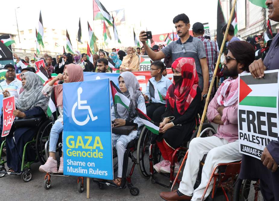 کراچی میں خصوصی افراد کا فلسطینیوں کے حق میں مظاہرہ  